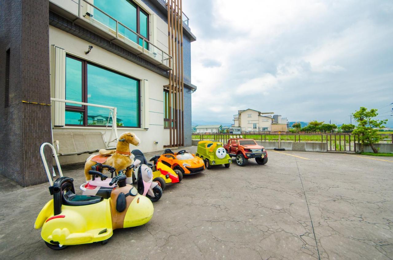 宜人生活溜滑梯親子民宿 Easylife B&B Dongshan  Exterior foto